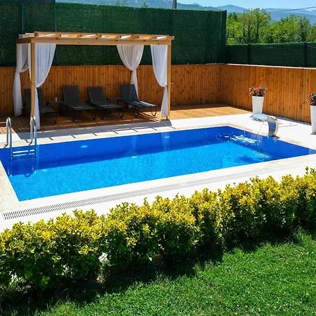 Wonka Sicak Havuz Villa